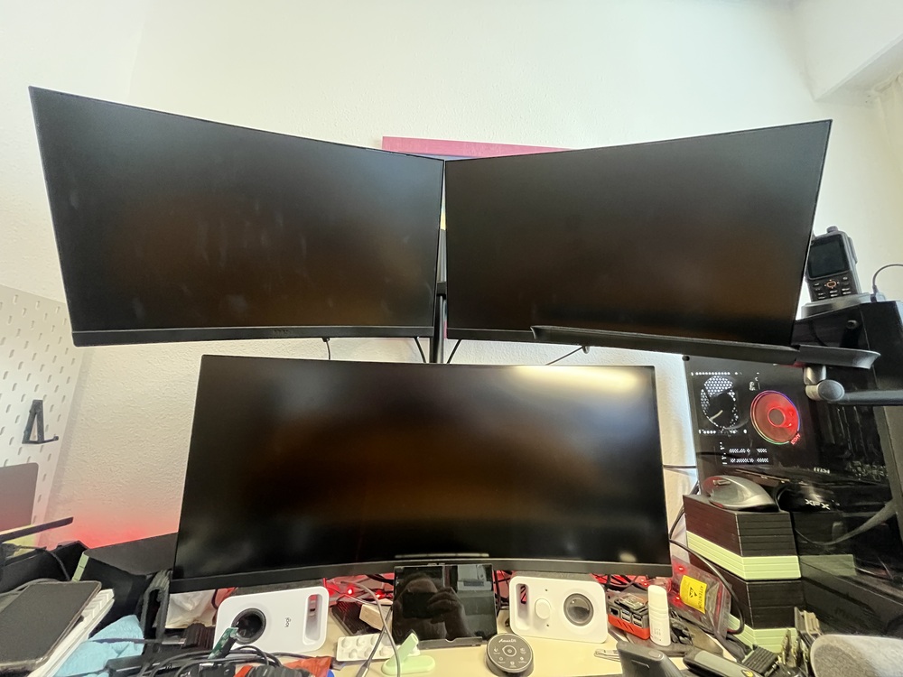 2025 - Skjáuppfærsla